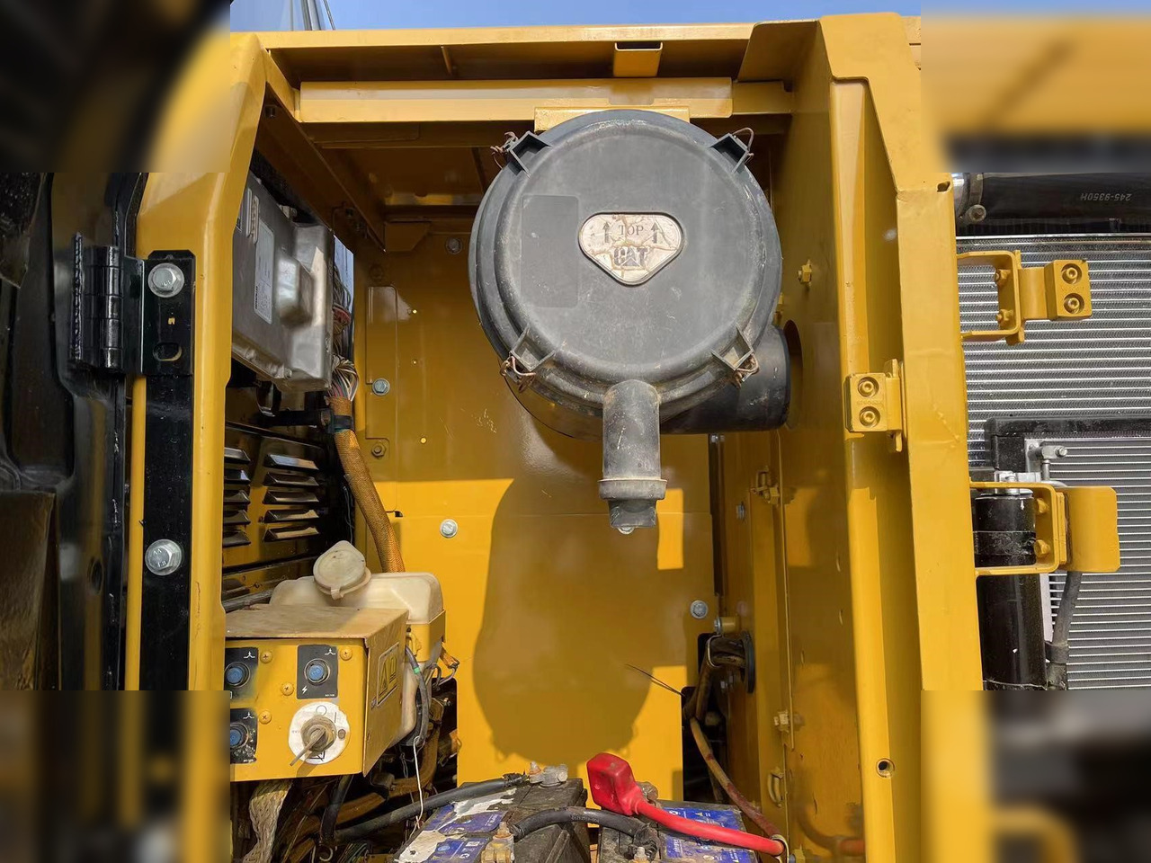 CATERPILLAR 320D - Верижен багер: снимка 5 CATERPILLAR 320D - Верижен багер: снимка 5