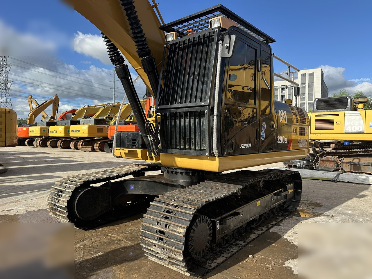 CATERPILLAR 320D - Верижен багер: снимка 2 CATERPILLAR 320D - Верижен багер: снимка 2