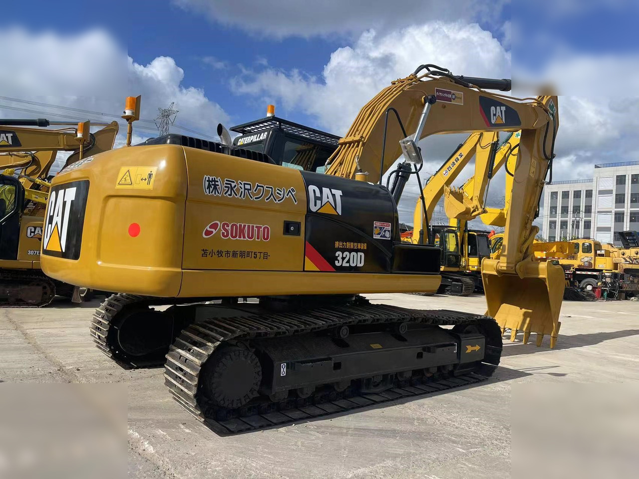 CATERPILLAR 320D - Верижен багер: снимка 2 CATERPILLAR 320D - Верижен багер: снимка 2