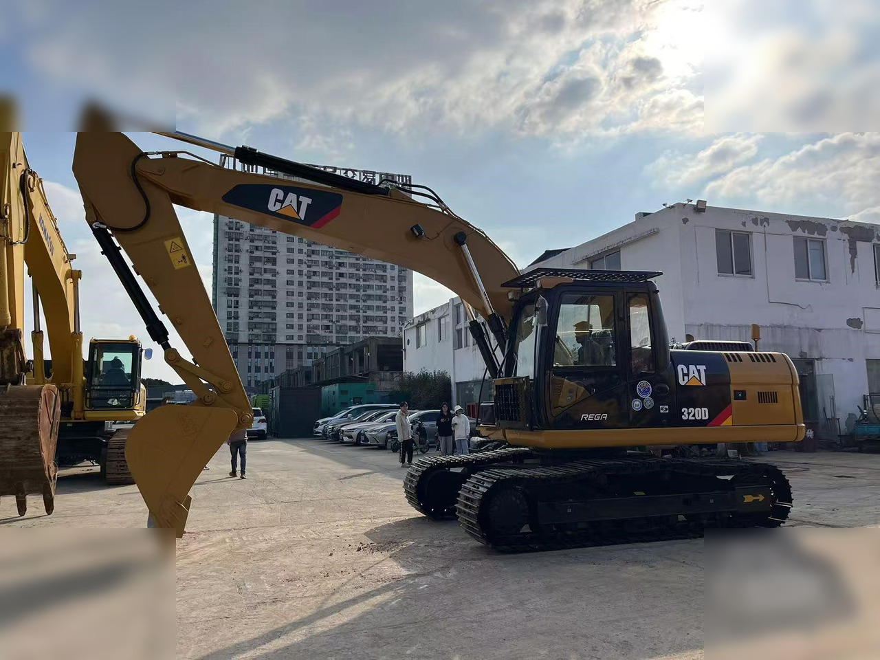 CATERPILLAR 320D - Верижен багер: снимка 3 CATERPILLAR 320D - Верижен багер: снимка 3