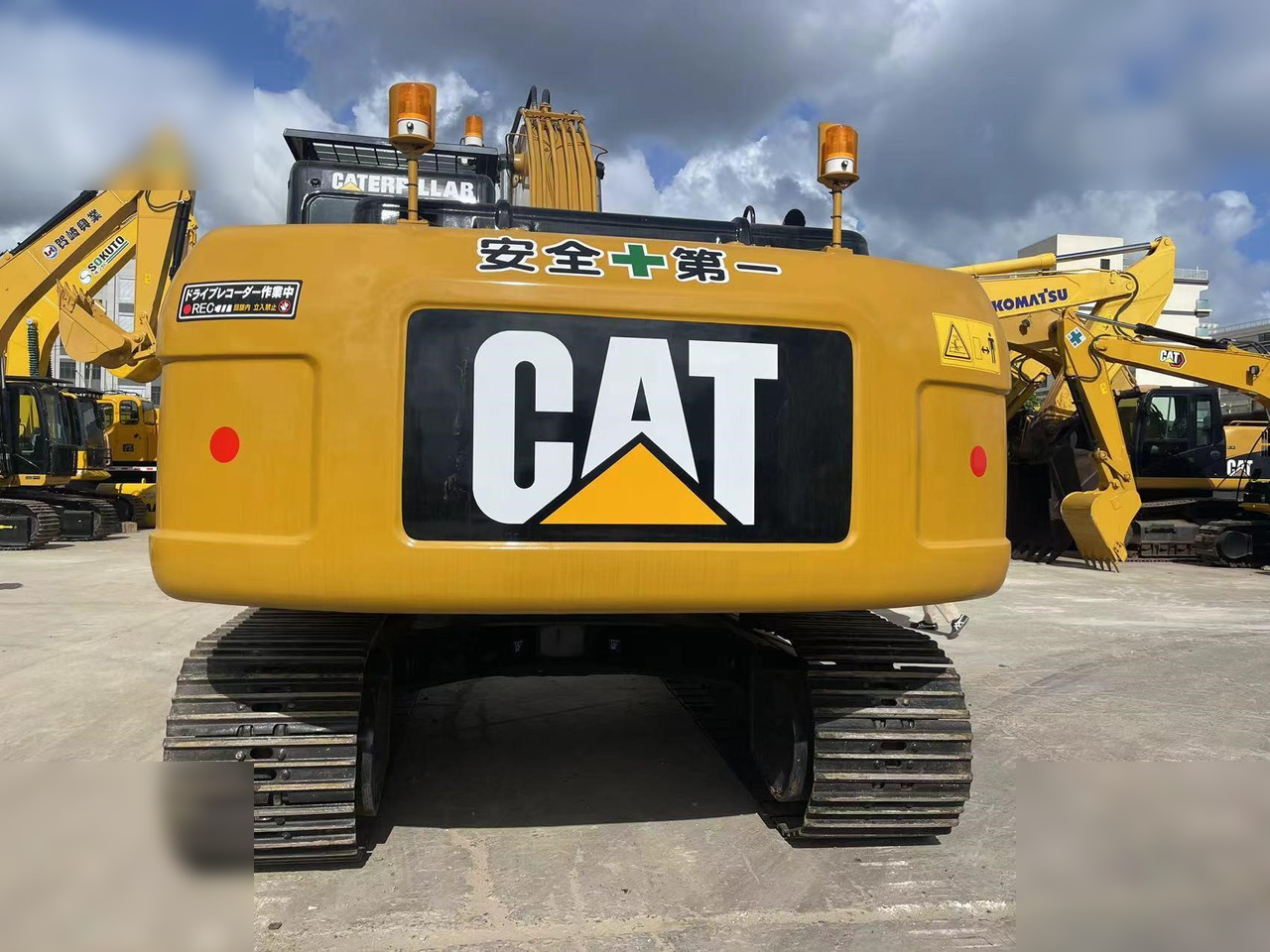 CATERPILLAR 320D - Верижен багер: снимка 3 CATERPILLAR 320D - Верижен багер: снимка 3