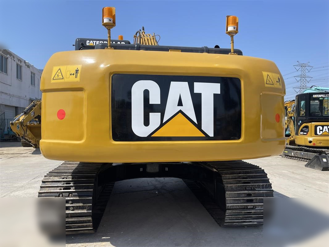 CATERPILLAR 320D2 - Верижен багер: снимка 3 CATERPILLAR 320D2 - Верижен багер: снимка 3