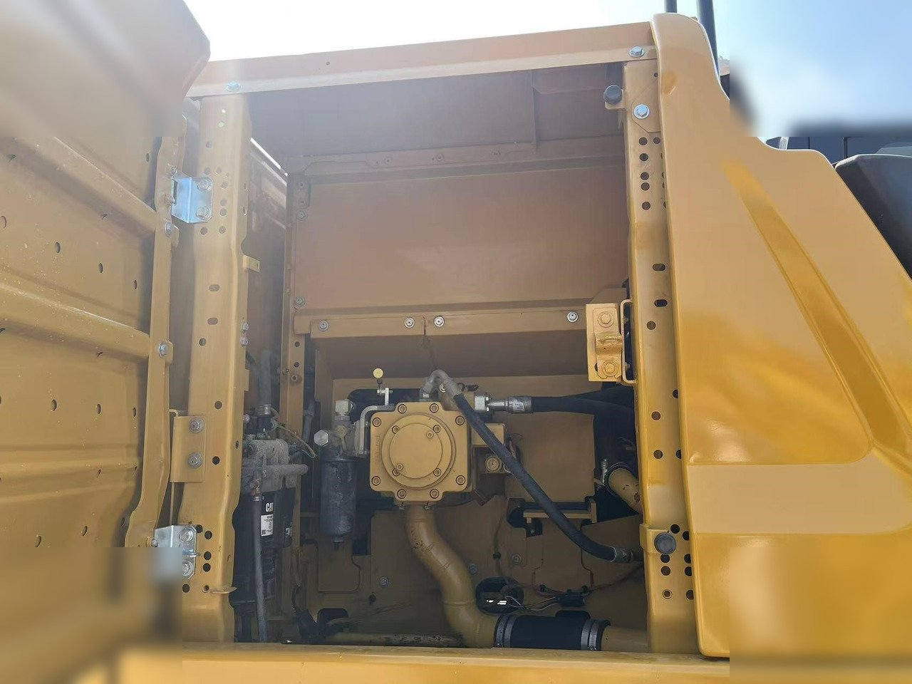 CATERPILLAR 320GC - Верижен багер: снимка 5 CATERPILLAR 320GC - Верижен багер: снимка 5