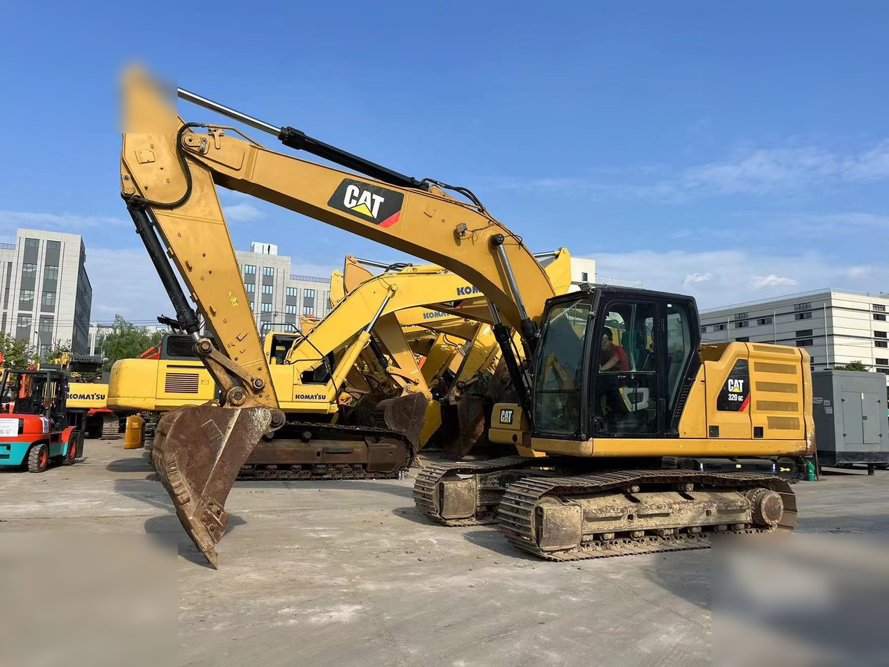CATERPILLAR 320GC - Верижен багер: снимка 1 CATERPILLAR 320GC - Верижен багер: снимка 1