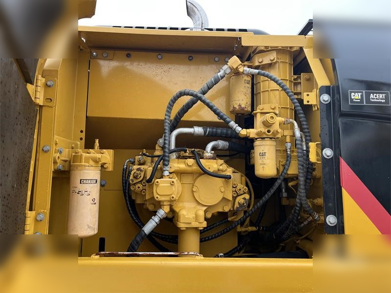 Верижен багер CATERPILLAR 323DL: снимка 8 Верижен багер CATERPILLAR 323DL: снимка 8