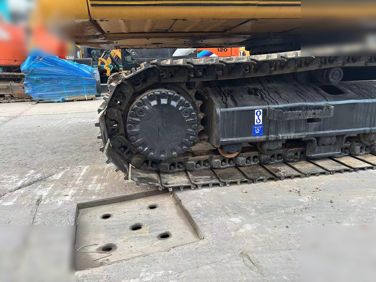CATERPILLAR 323DL - Верижен багер: снимка 3 CATERPILLAR 323DL - Верижен багер: снимка 3