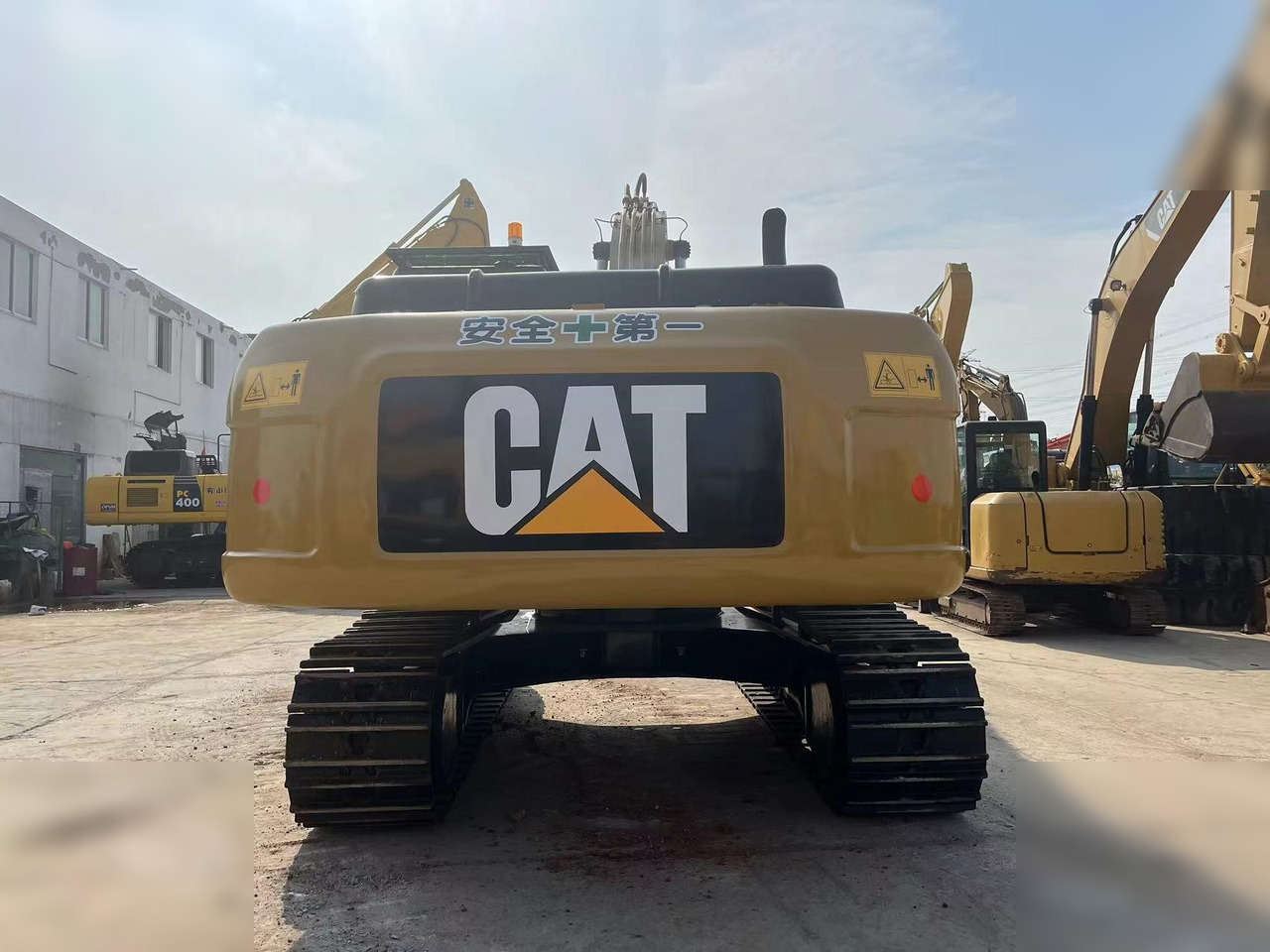 CATERPILLAR 325DL - Верижен багер: снимка 4 CATERPILLAR 325DL - Верижен багер: снимка 4