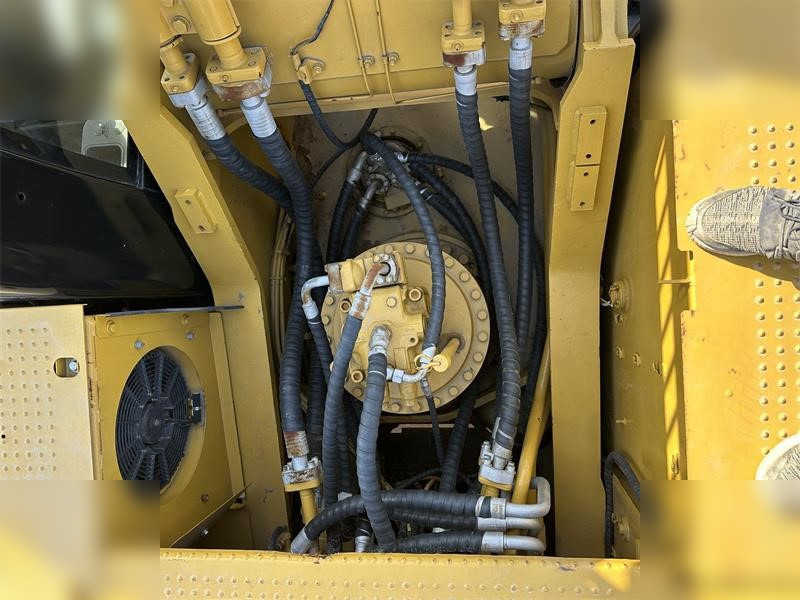 CATERPILLAR 330D - Верижен багер: снимка 5 CATERPILLAR 330D - Верижен багер: снимка 5