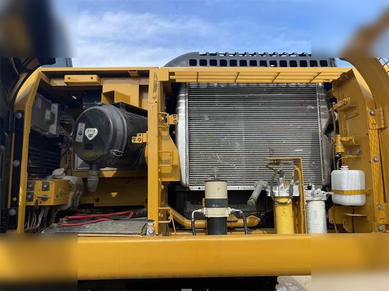 Верижен багер CATERPILLAR 330D2: снимка 7