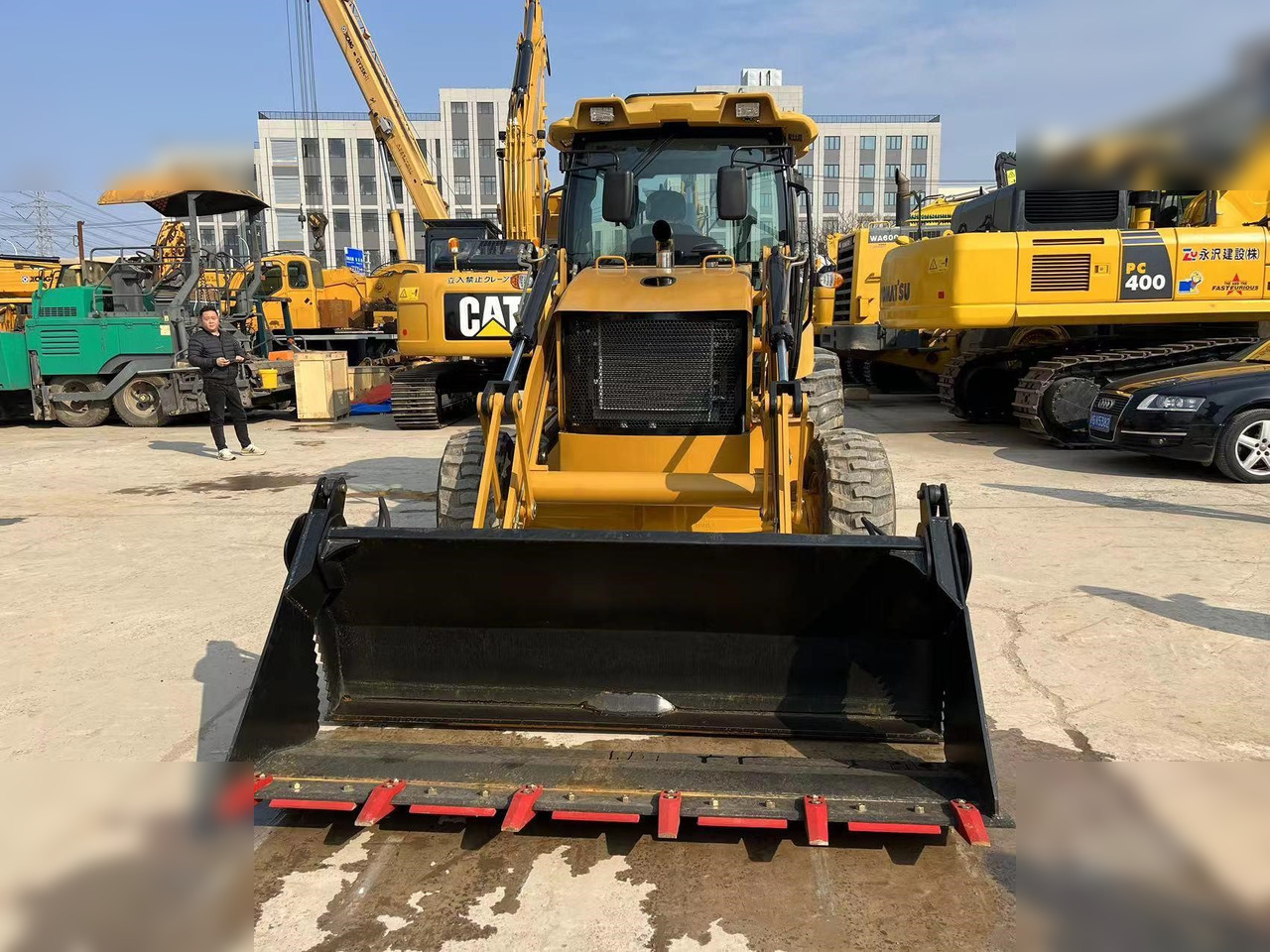 CATERPILLAR 420F - Багер-товарач: снимка 3 CATERPILLAR 420F - Багер-товарач: снимка 3