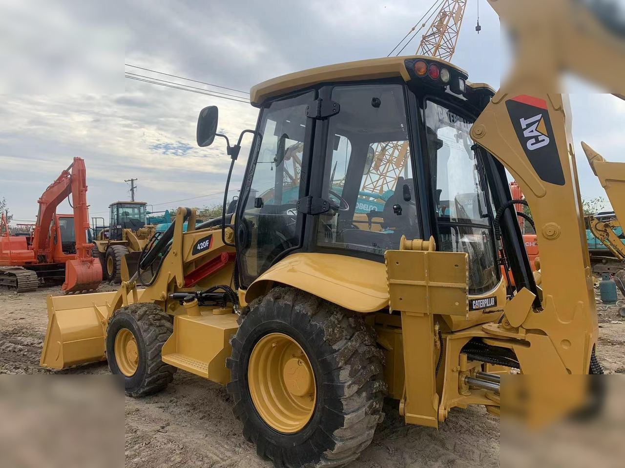 CATERPILLAR 420F - Багер-товарач: снимка 4 CATERPILLAR 420F - Багер-товарач: снимка 4