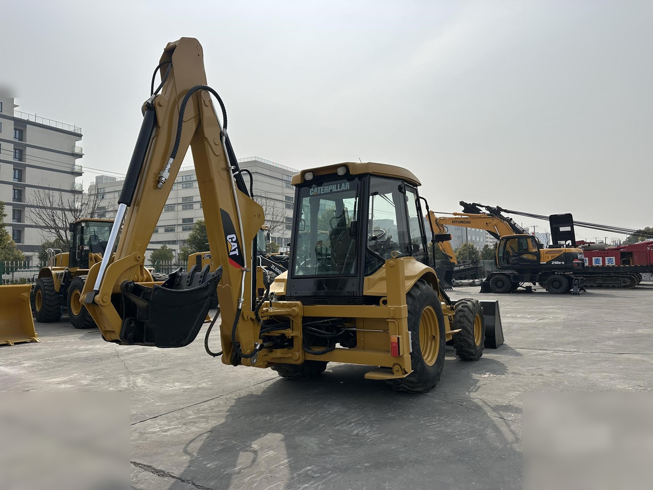 CATERPILLAR 420F - Багер-товарач: снимка 4 CATERPILLAR 420F - Багер-товарач: снимка 4