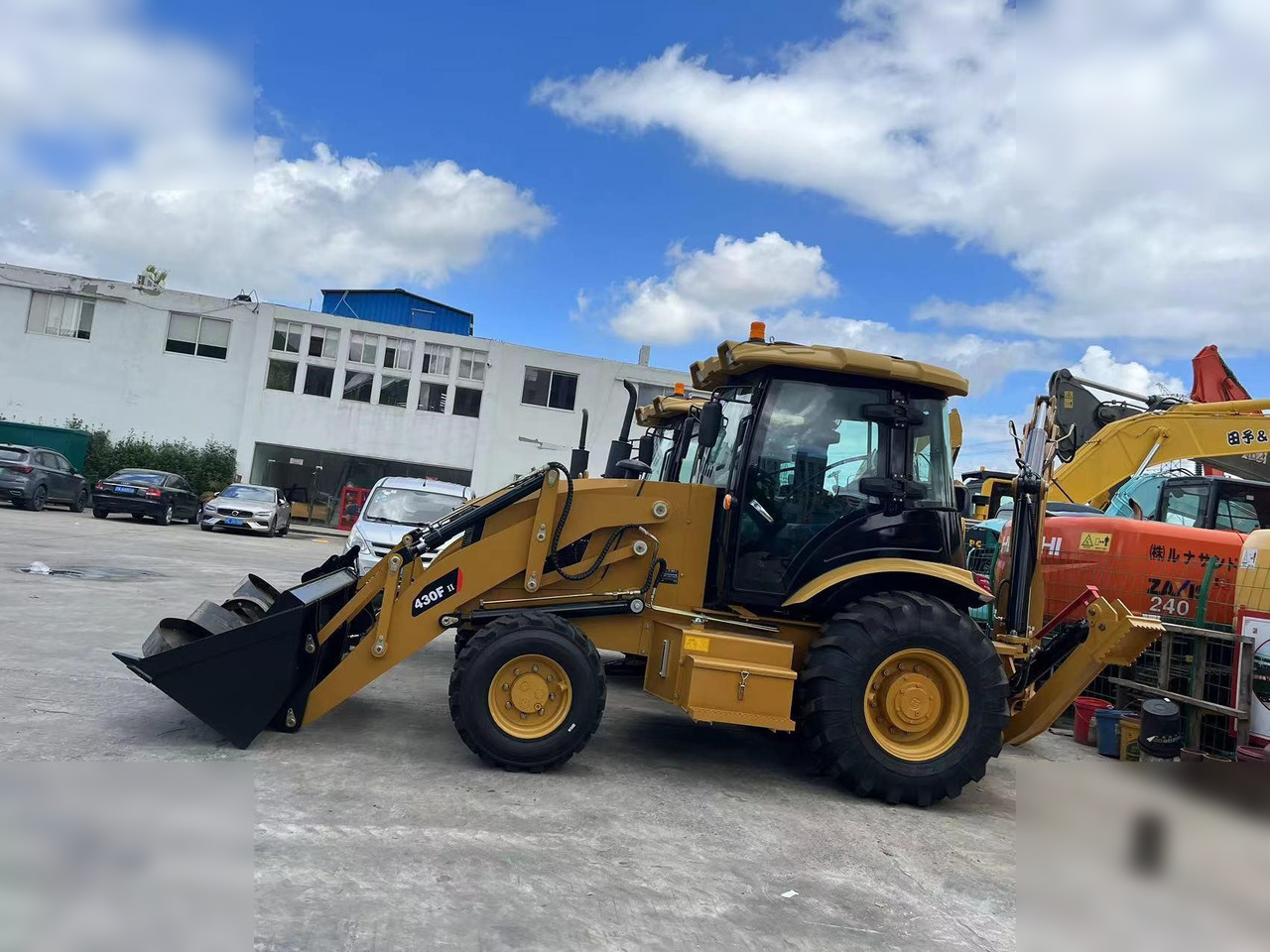 CATERPILLAR 430F2 - Багер-товарач: снимка 1 CATERPILLAR 430F2 - Багер-товарач: снимка 1