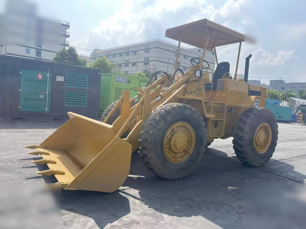 CATERPILLAR 910 - Колесен товарач: снимка 4 CATERPILLAR 910 - Колесен товарач: снимка 4
