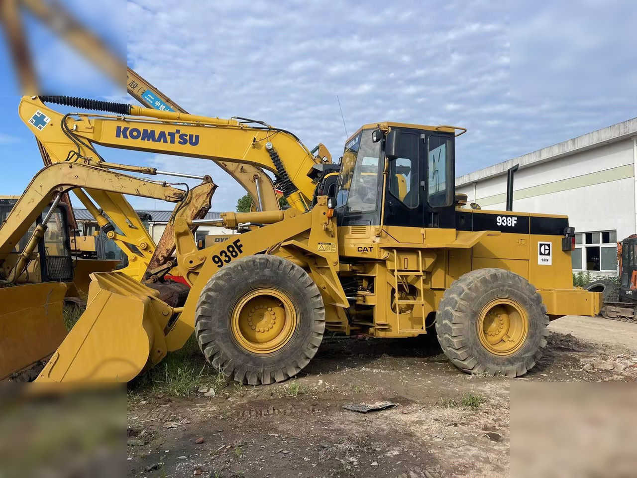 CATERPILLAR 938F - Колесен товарач: снимка 1 CATERPILLAR 938F - Колесен товарач: снимка 1