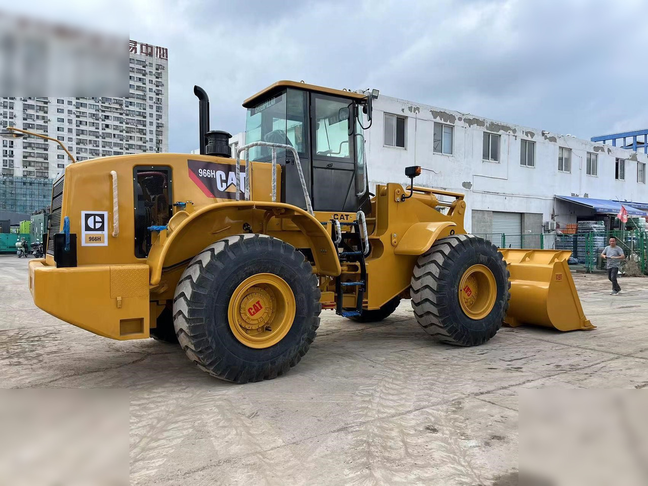 CATERPILLAR 966H - Колесен товарач: снимка 2 CATERPILLAR 966H - Колесен товарач: снимка 2