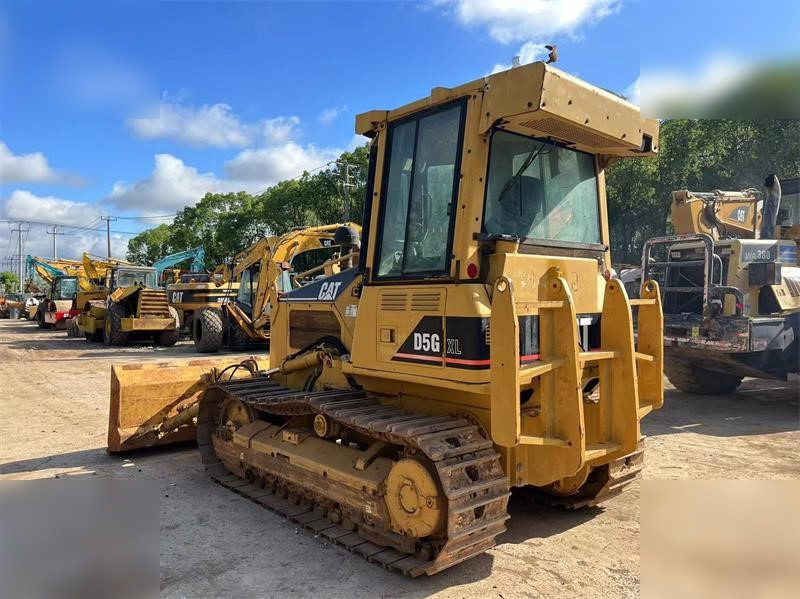 CATERPILLAR D5G XL - Булдозер: снимка 2 CATERPILLAR D5G XL - Булдозер: снимка 2