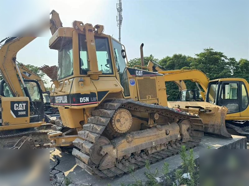 CATERPILLAR D5N - Булдозер: снимка 2 CATERPILLAR D5N - Булдозер: снимка 2