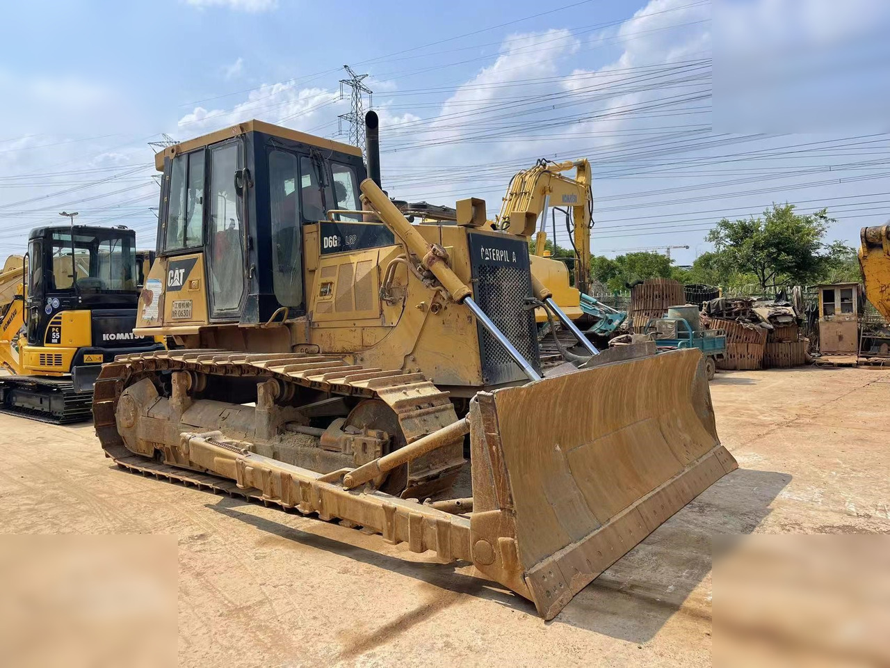 CATERPILLAR D6G - Булдозер: снимка 1 CATERPILLAR D6G - Булдозер: снимка 1
