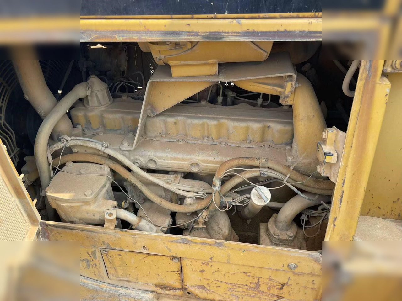 CATERPILLAR D6G - Булдозер: снимка 5 CATERPILLAR D6G - Булдозер: снимка 5