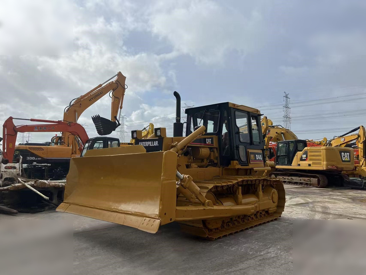 CATERPILLAR D6G - Булдозер: снимка 1 CATERPILLAR D6G - Булдозер: снимка 1