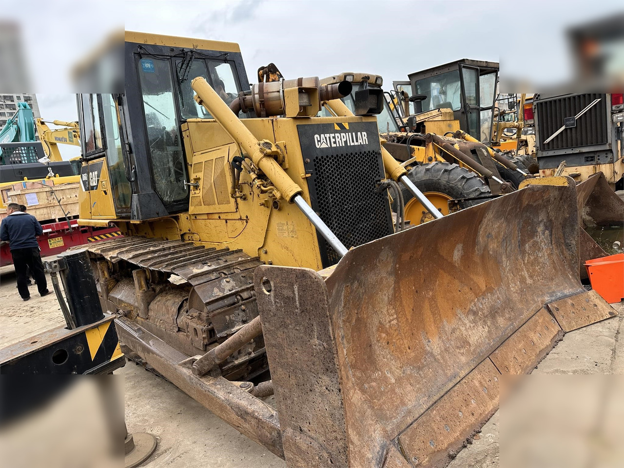 CATERPILLAR D6G2 XL - Булдозер: снимка 4 CATERPILLAR D6G2 XL - Булдозер: снимка 4
