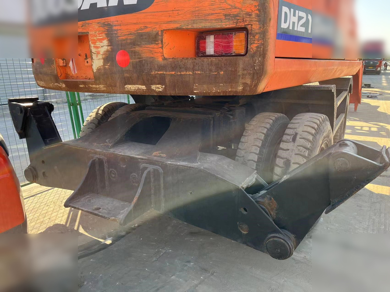 DOOSAN DH210W-7 - Колесен багер: снимка 5 DOOSAN DH210W-7 - Колесен багер: снимка 5