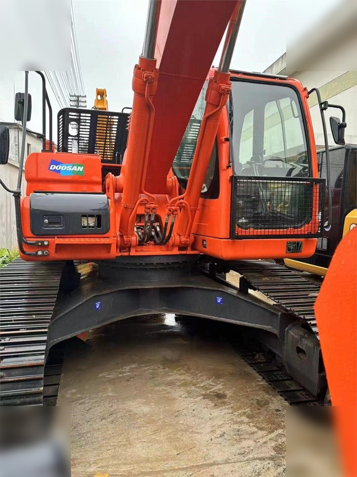 DOOSAN DX225 LC - Верижен багер: снимка 2 DOOSAN DX225 LC - Верижен багер: снимка 2
