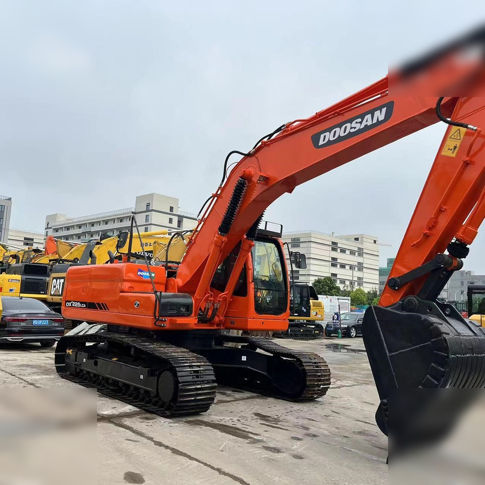 DOOSAN DX225 LCA - Верижен багер: снимка 2 DOOSAN DX225 LCA - Верижен багер: снимка 2