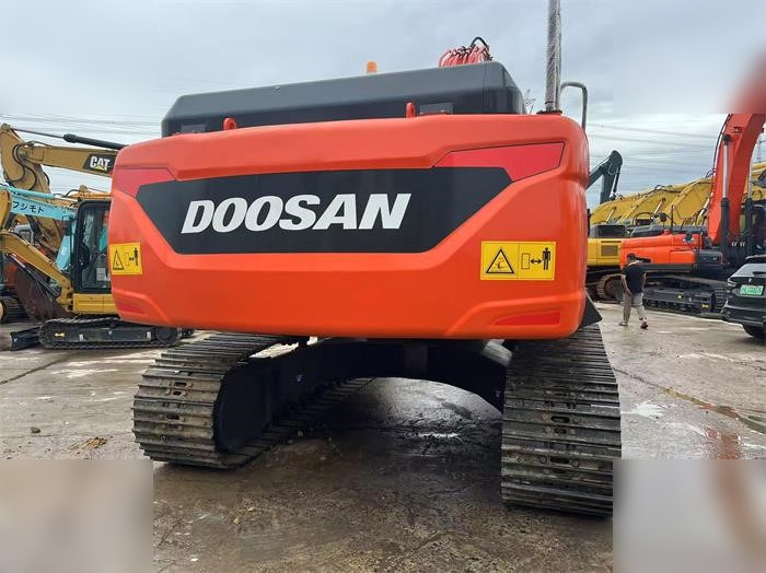 DOOSAN DX225 LCA - Верижен багер: снимка 3 DOOSAN DX225 LCA - Верижен багер: снимка 3