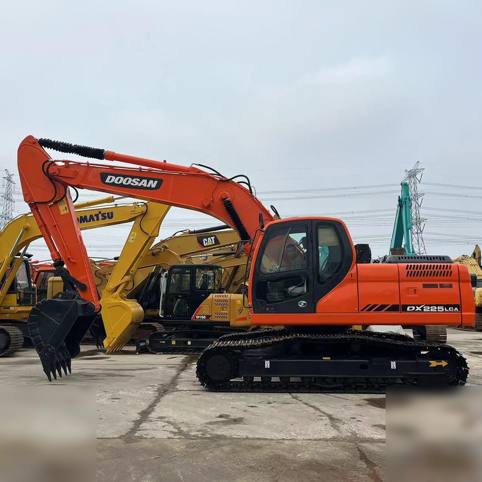 DOOSAN DX225 LCA - Верижен багер: снимка 1 DOOSAN DX225 LCA - Верижен багер: снимка 1