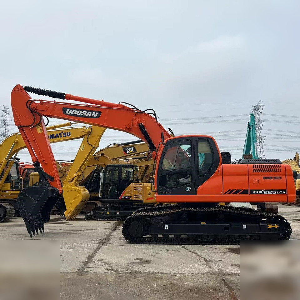 DOOSAN DX225 LCA - Верижен багер: снимка 1 DOOSAN DX225 LCA - Верижен багер: снимка 1