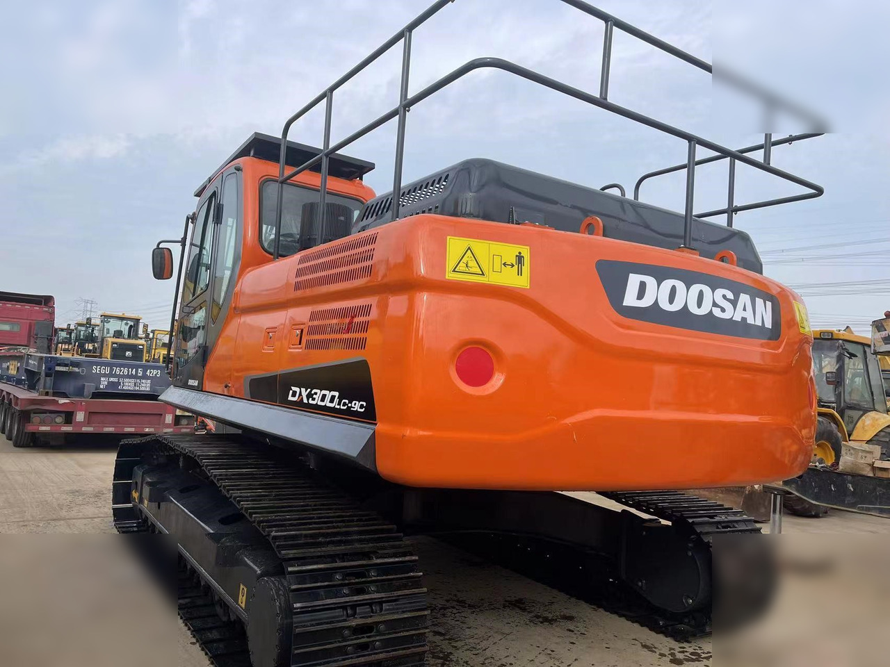 DOOSAN DX300 LCA - Верижен багер: снимка 4 DOOSAN DX300 LCA - Верижен багер: снимка 4