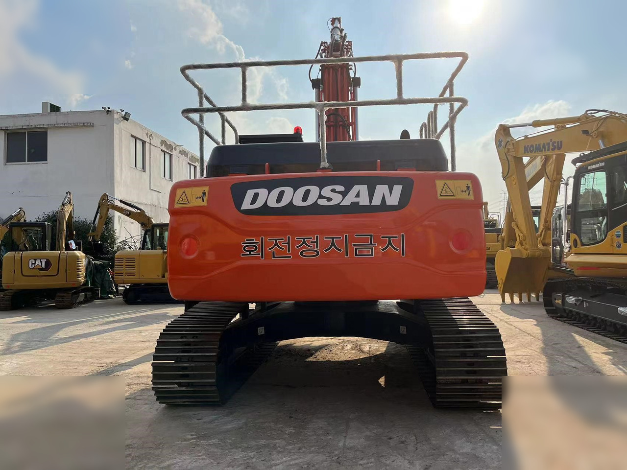 DOOSAN DX300 LCA - Верижен багер: снимка 2 DOOSAN DX300 LCA - Верижен багер: снимка 2