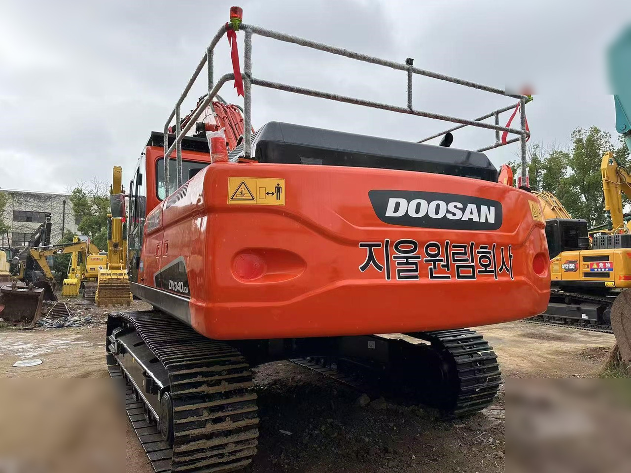 DOOSAN DX340 LCA - Верижен багер: снимка 5 DOOSAN DX340 LCA - Верижен багер: снимка 5