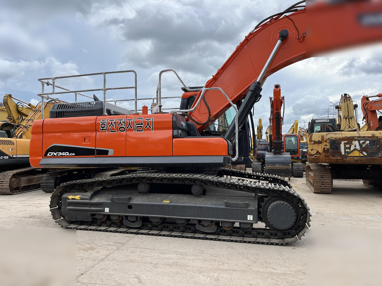 DOOSAN DX340 LCA - Верижен багер: снимка 5 DOOSAN DX340 LCA - Верижен багер: снимка 5