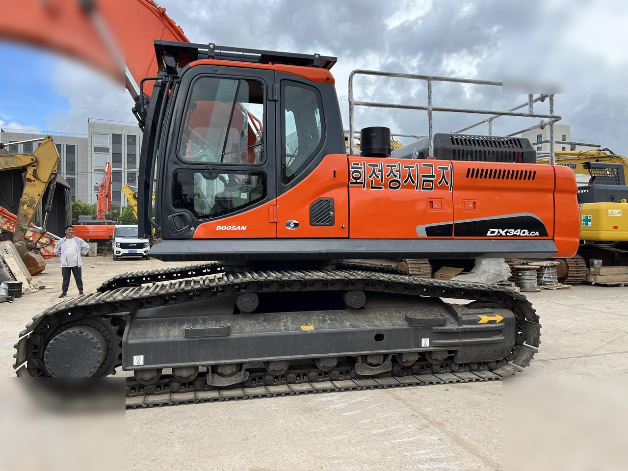 DOOSAN DX340 LCA - Верижен багер: снимка 5 DOOSAN DX340 LCA - Верижен багер: снимка 5