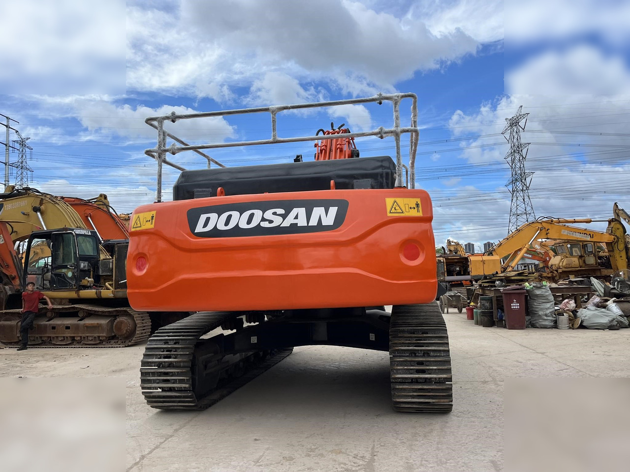 DOOSAN DX340 LCA - Верижен багер: снимка 4 DOOSAN DX340 LCA - Верижен багер: снимка 4