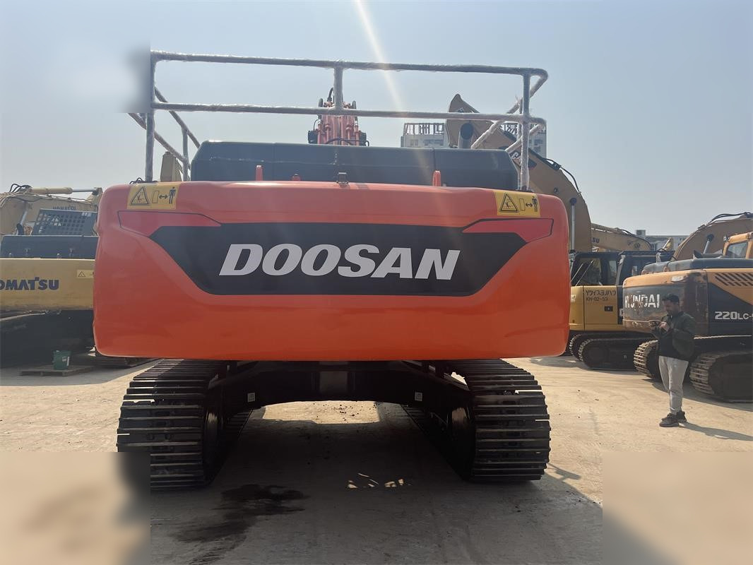 DOOSAN DX340 LCA - Верижен багер: снимка 3 DOOSAN DX340 LCA - Верижен багер: снимка 3