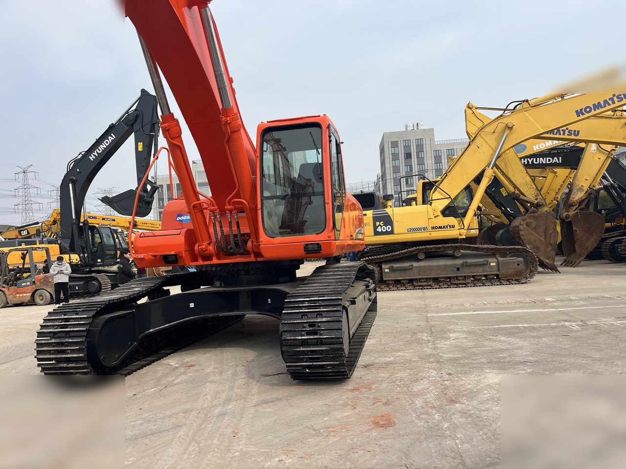 DOOSAN DX420 LC-9C - Верижен багер: снимка 4 DOOSAN DX420 LC-9C - Верижен багер: снимка 4