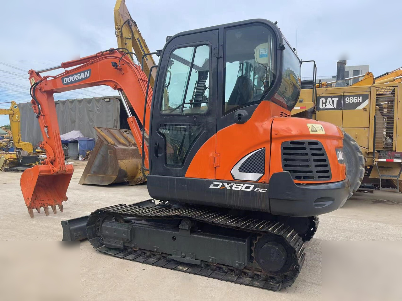DOOSAN DX60-9C - Верижен багер: снимка 3 DOOSAN DX60-9C - Верижен багер: снимка 3