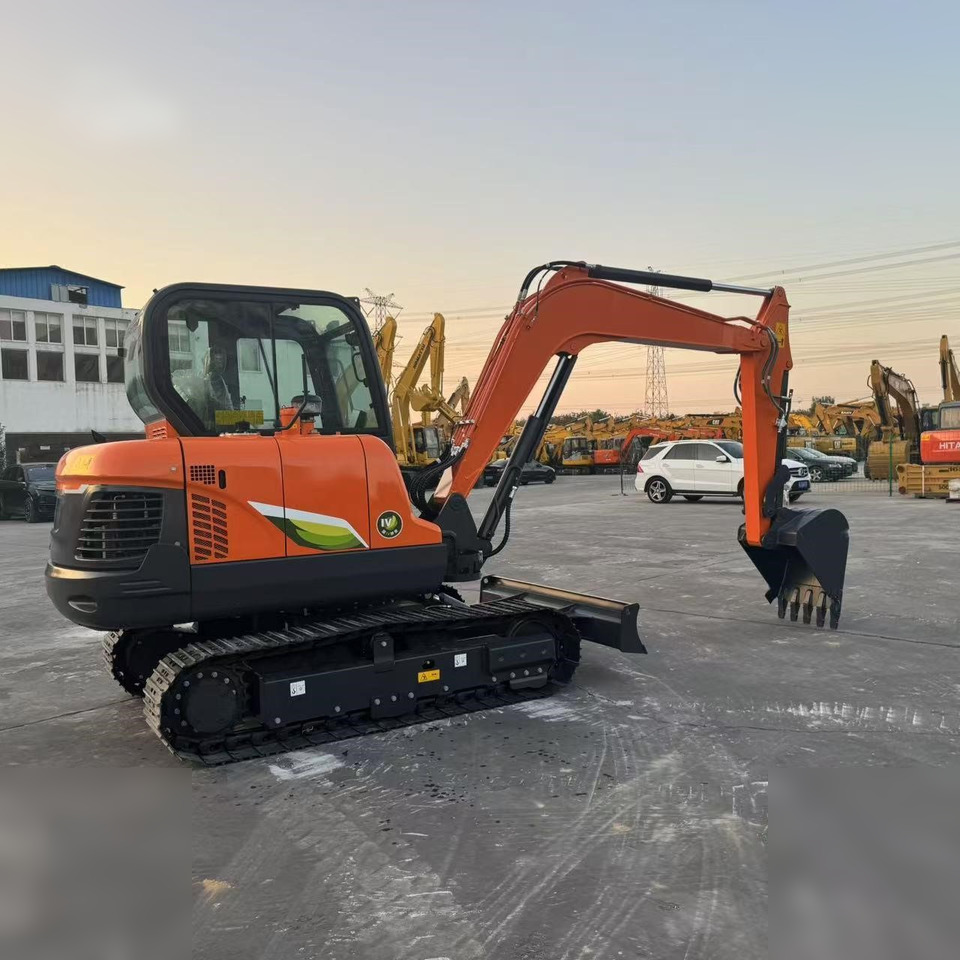 DOOSAN DX60E-10N - Верижен багер: снимка 5 DOOSAN DX60E-10N - Верижен багер: снимка 5