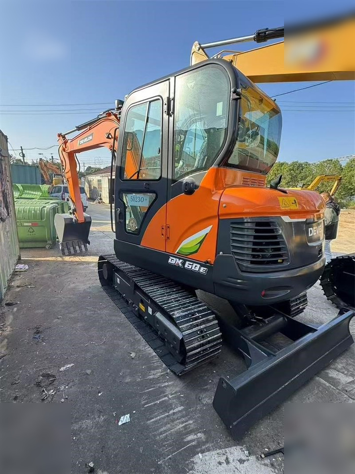 DOOSAN DX60E-10N - Верижен багер: снимка 5 DOOSAN DX60E-10N - Верижен багер: снимка 5