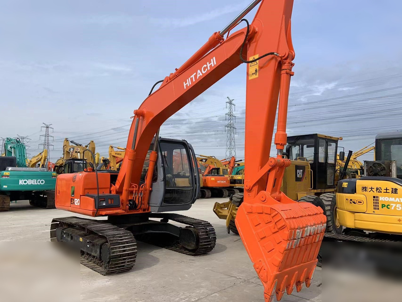 HITACHI EX120-5 - Верижен багер: снимка 3 HITACHI EX120-5 - Верижен багер: снимка 3