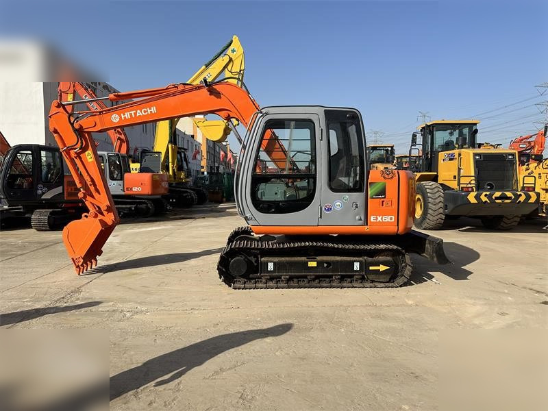 HITACHI EX60-5 - Верижен багер: снимка 1 HITACHI EX60-5 - Верижен багер: снимка 1