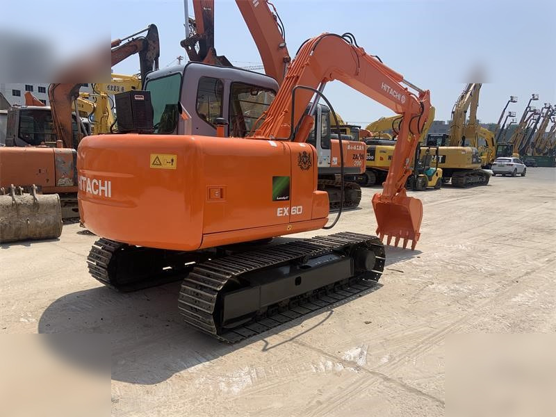 HITACHI EX60 LC-5 - Верижен багер: снимка 1 HITACHI EX60 LC-5 - Верижен багер: снимка 1