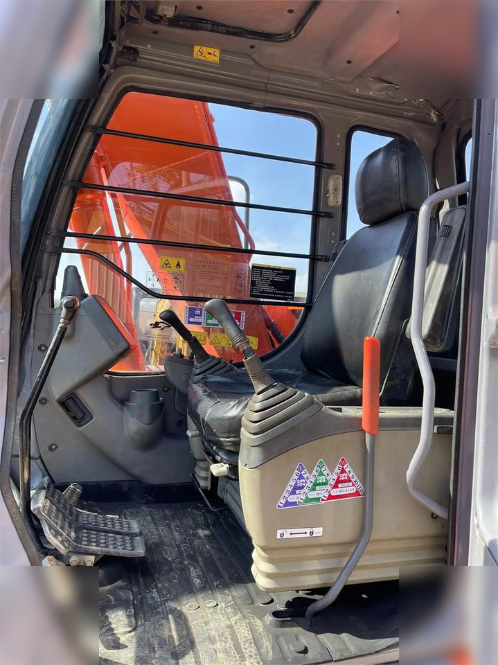 HITACHI ZX120 - Верижен багер: снимка 4 HITACHI ZX120 - Верижен багер: снимка 4