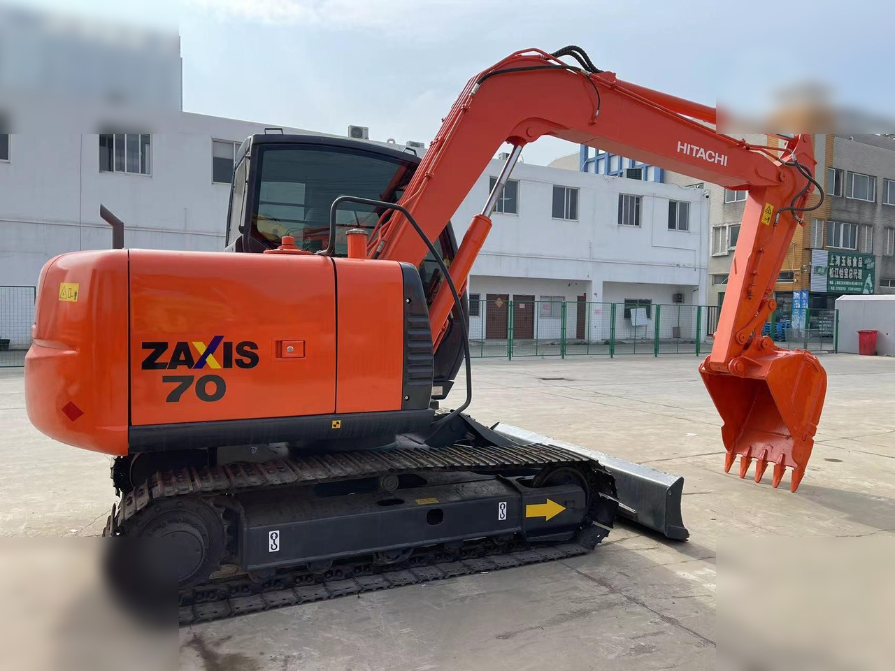 HITACHI ZX70 - Верижен багер: снимка 3 HITACHI ZX70 - Верижен багер: снимка 3
