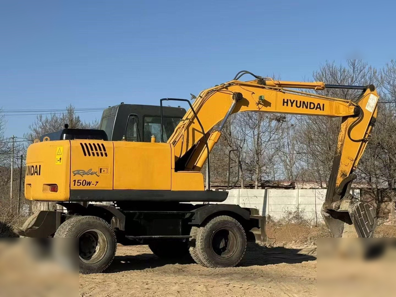 HYUNDAI ROBEX 150W-7A - Колесен багер: снимка 2 HYUNDAI ROBEX 150W-7A - Колесен багер: снимка 2