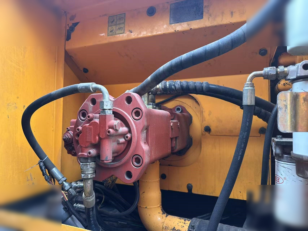 HYUNDAI ROBEX 210 LC-7 - Верижен багер: снимка 4 HYUNDAI ROBEX 210 LC-7 - Верижен багер: снимка 4